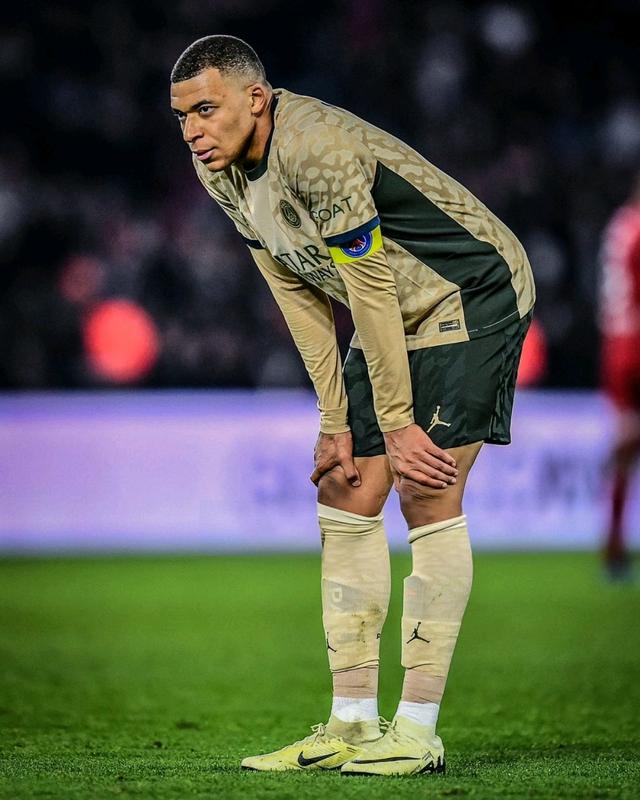 姆巴佩连续二十场比赛得分超过最后时刻胜出，篮网不断突破！-九游游戏平台